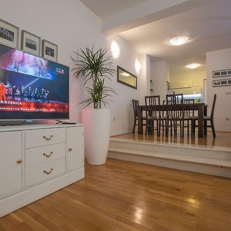 Ferienwohnung Andor - Lux, Two Beautiful Terraces With Sea & Sunset View Makarska Exterior foto