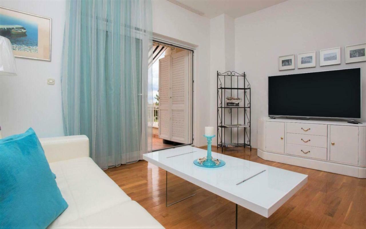 Ferienwohnung Andor - Lux, Two Beautiful Terraces With Sea & Sunset View Makarska Exterior foto