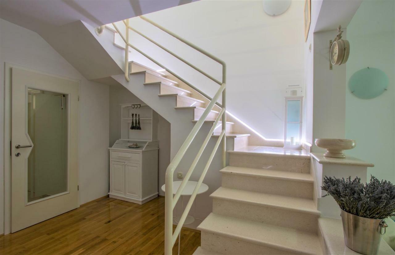 Ferienwohnung Andor - Lux, Two Beautiful Terraces With Sea & Sunset View Makarska Exterior foto