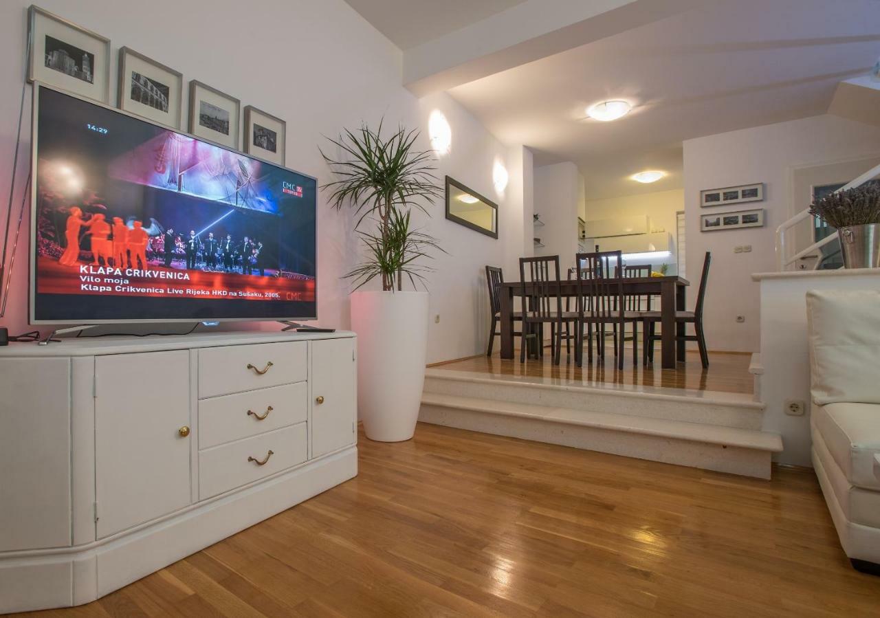 Ferienwohnung Andor - Lux, Two Beautiful Terraces With Sea & Sunset View Makarska Exterior foto