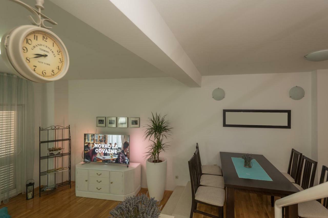 Ferienwohnung Andor - Lux, Two Beautiful Terraces With Sea & Sunset View Makarska Exterior foto